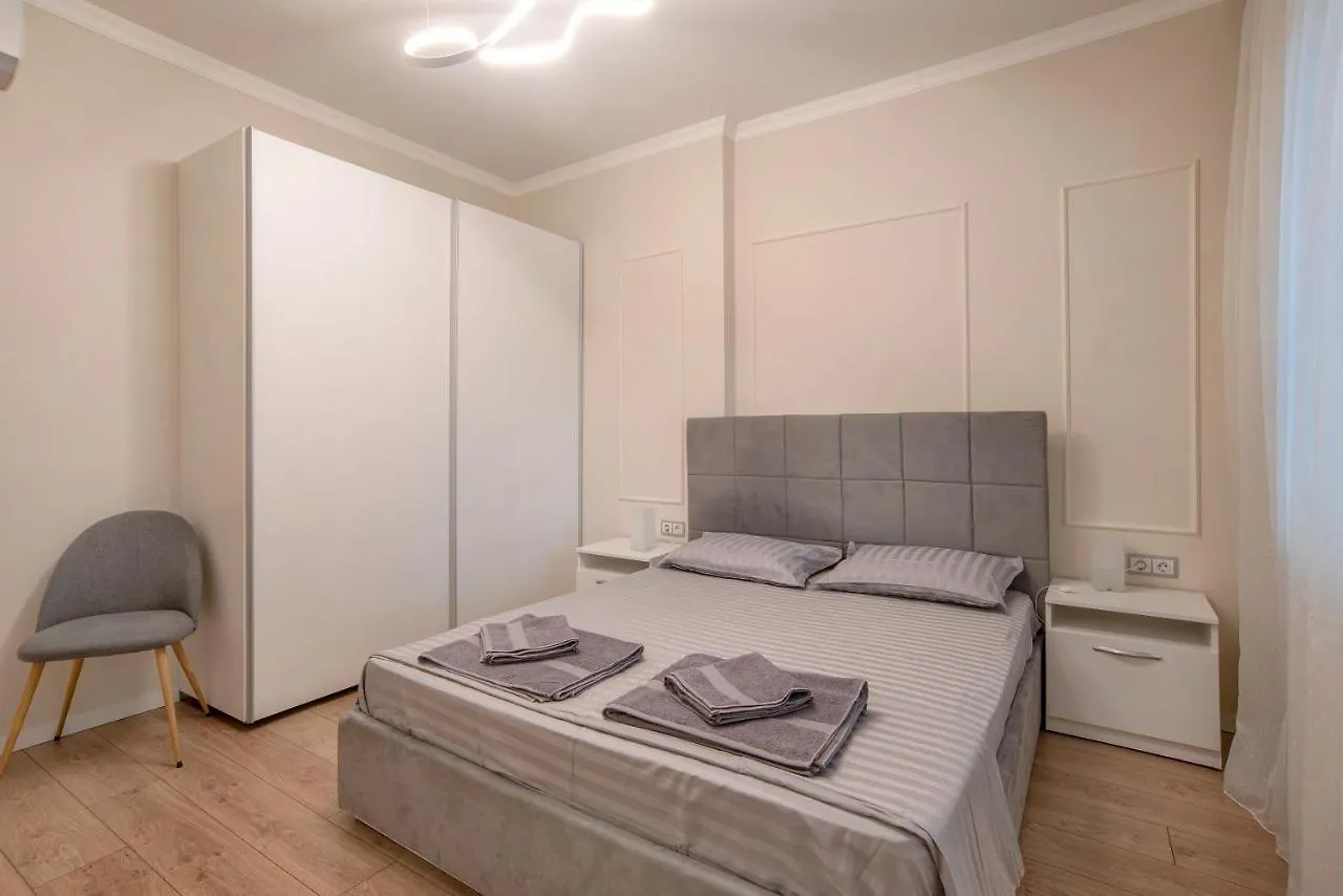 Tina'S 2 Bedroom Top Central Apartment Sofia