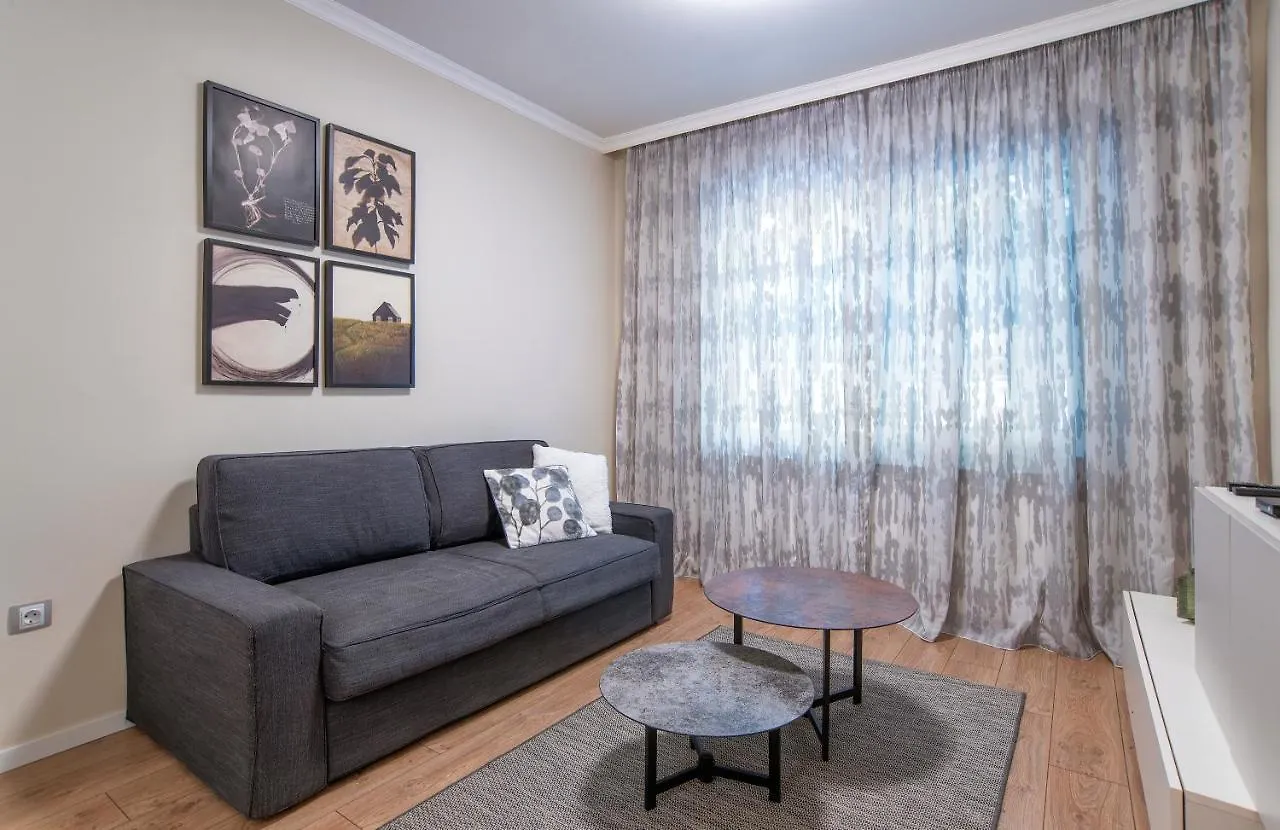 Tina'S 2 Bedroom Top Central Apartment Sofya
