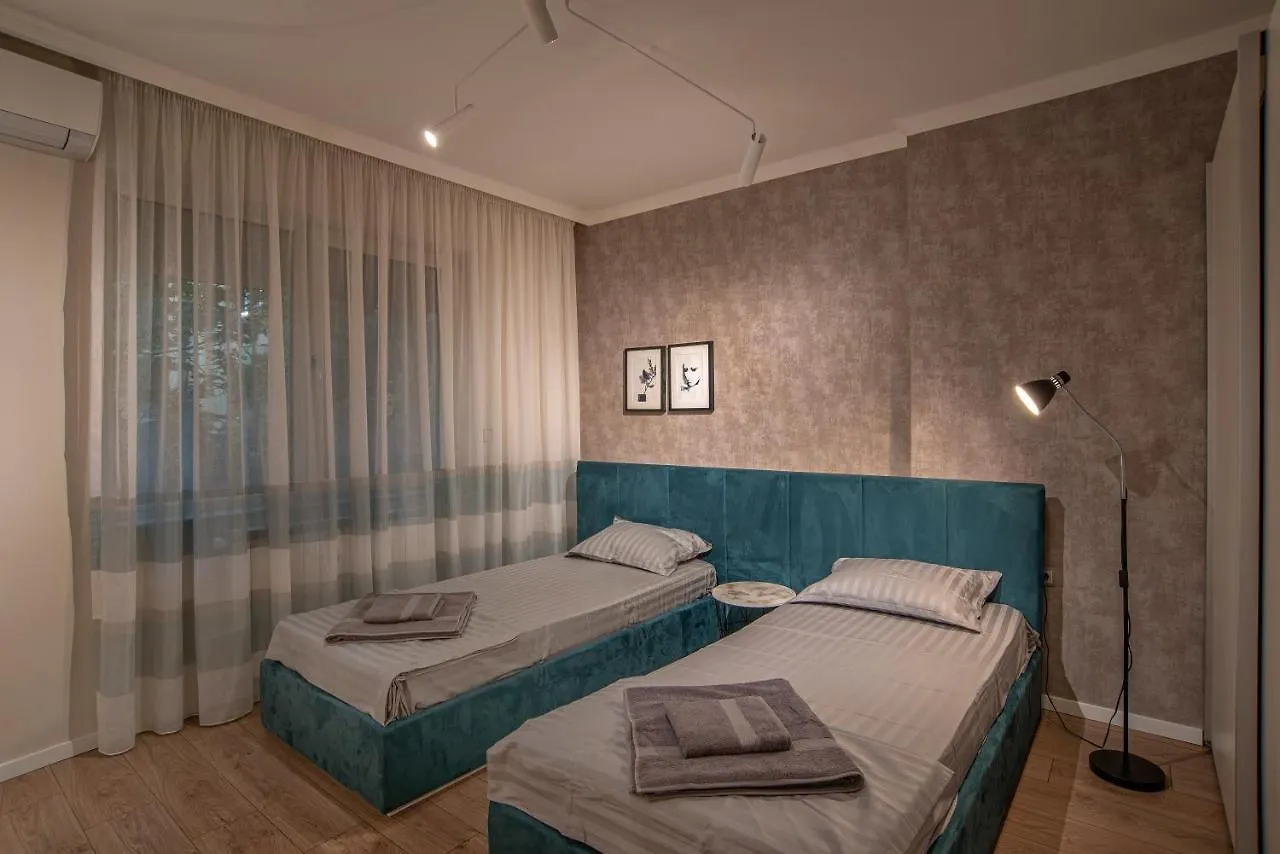 Tina'S 2 Bedroom Top Central Apartment Sofya